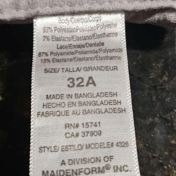 Gently used girl's bras, size 32A - Picture 7 of 11